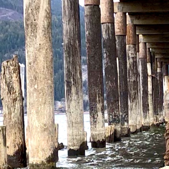 Meet your Posher, Valerie - Picture 1 of 1